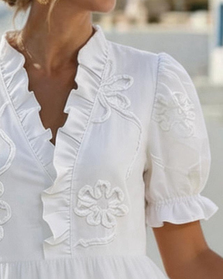Flor | Vestido bordado com folhos delicados