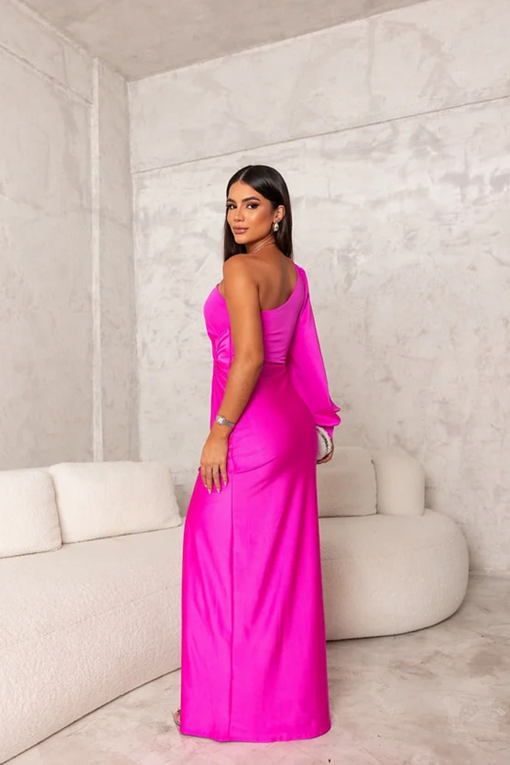 Aura Divine - O Vestido Elegante