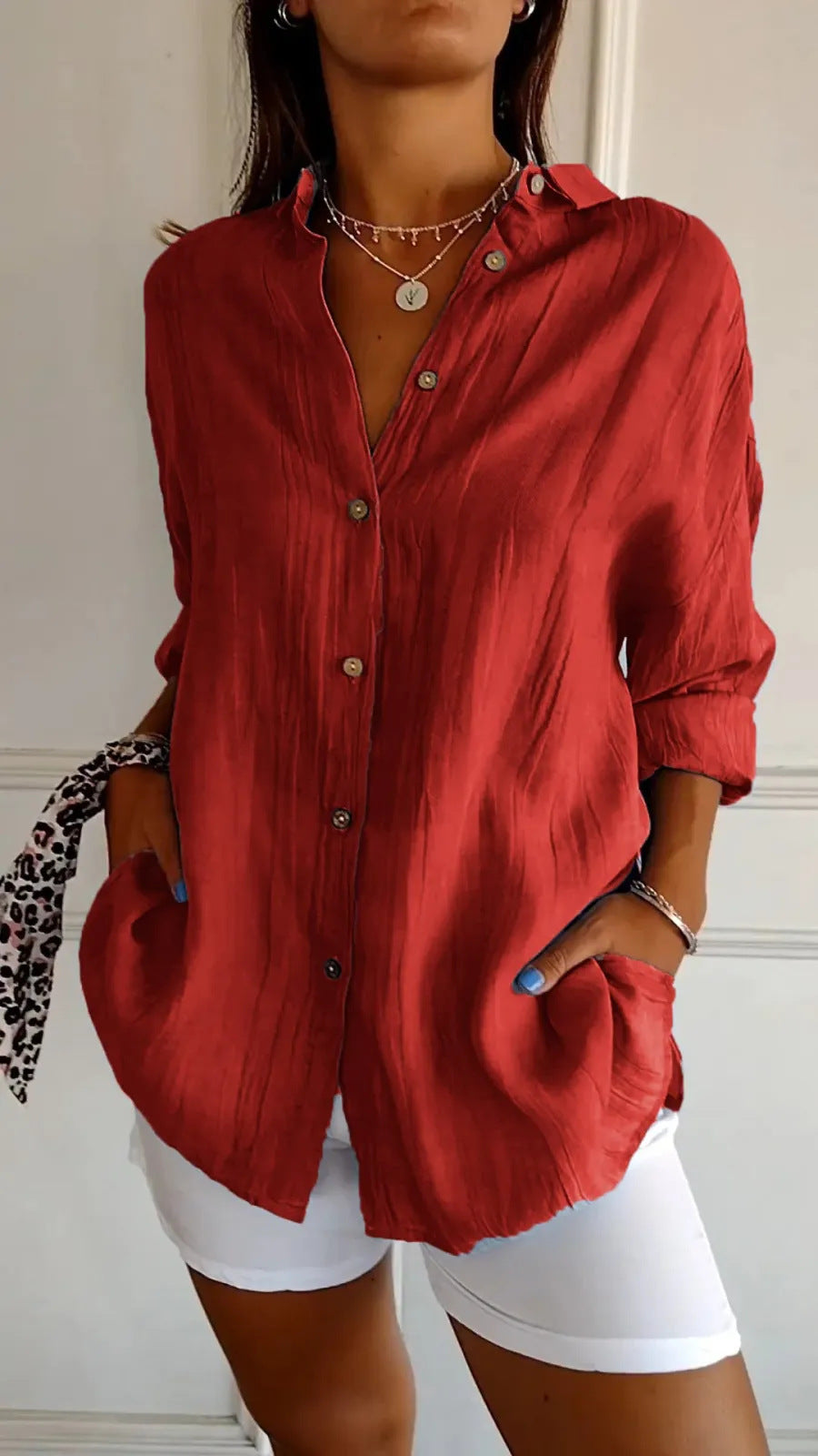 Camisa com Botões, Solapa e Mangas Compridas