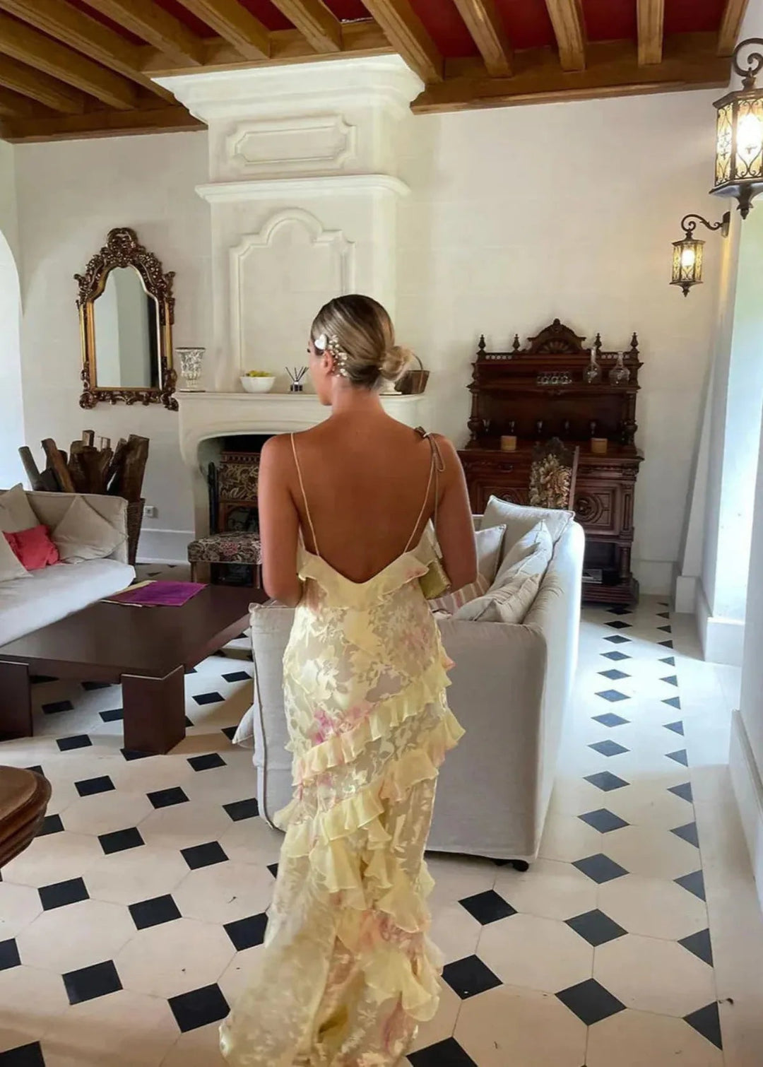 Maxi Vestido com Rendas Florais Leves