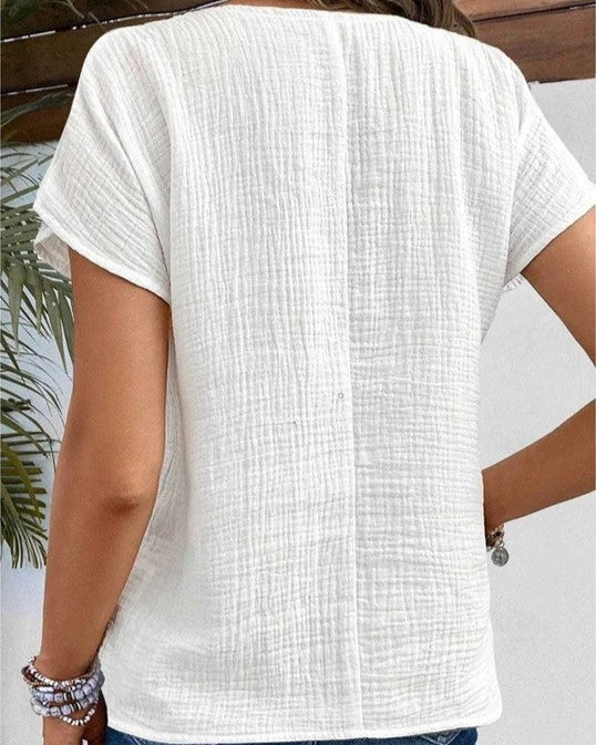 Blusa de Manga Curta com Botões e Colarinho