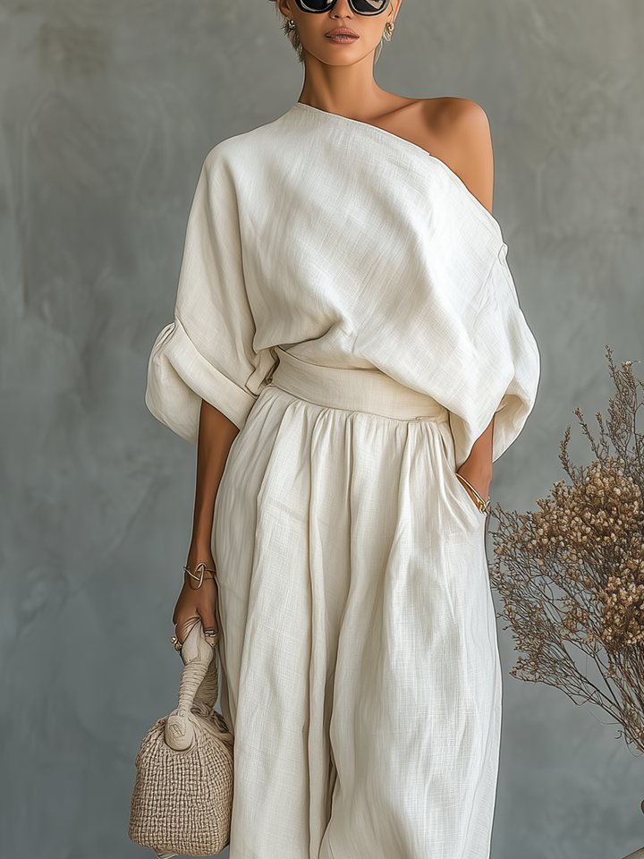 Conjunto em Linho Branco Cru – Top Ombros à Vista e Calças Cónicas