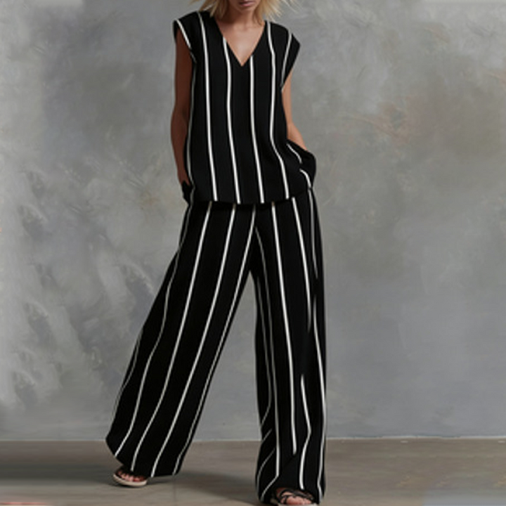Vertical | Conjunto sem mangas, às riscas